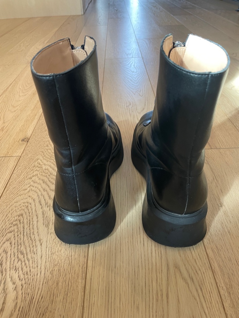 EUC Zip Boots - Picture 3 of 5